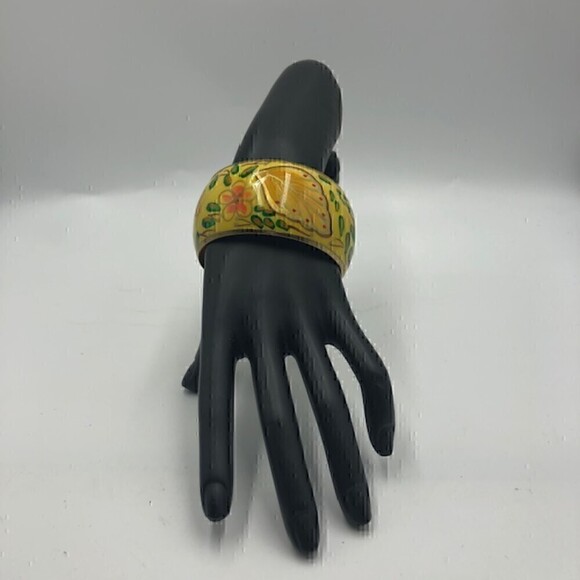 Vintage Women's Brass Floral Painted Bangle Bracelet Jewelry - Picture 3 of 13